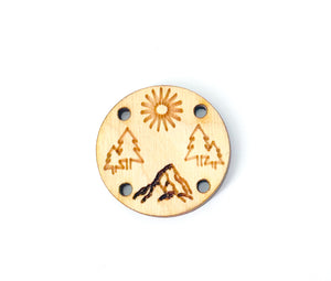 Wooden circle labels - Mountains