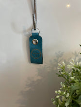 Load image into Gallery viewer, Leather keychain - Cow with flower wreath