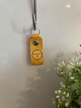 Load image into Gallery viewer, Leather keychain - Cow with flower wreath