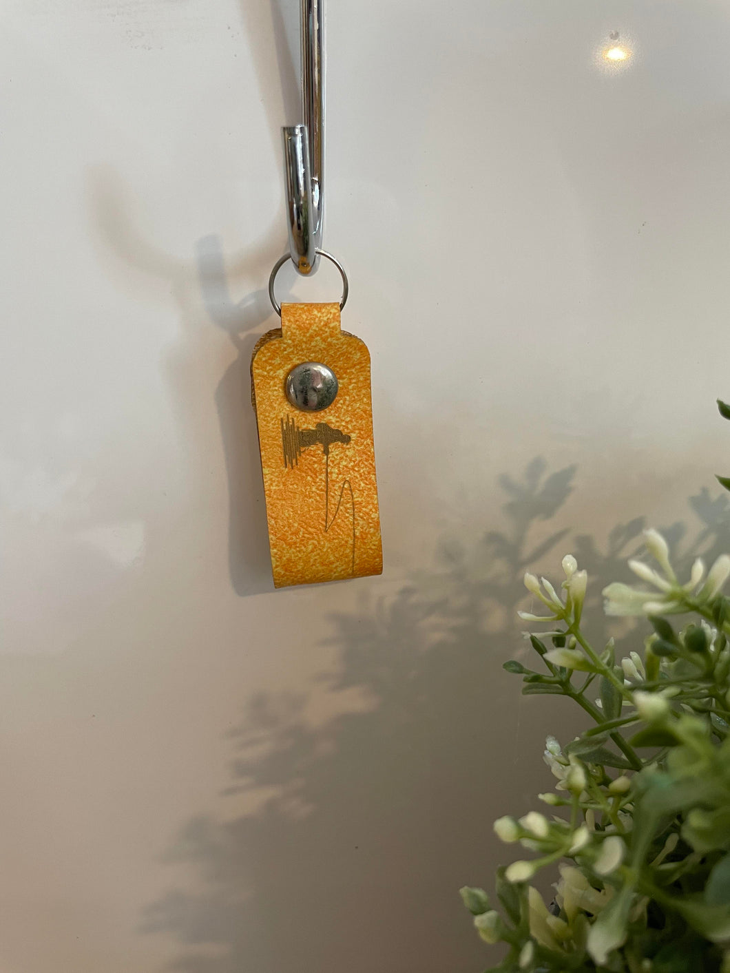 Leather keychain - Fly fishing