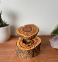 Load image into Gallery viewer, Wooden ring box-lilac 2