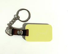 Load image into Gallery viewer, Acrylic keychain - Rectangle with name engraved