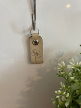 Load image into Gallery viewer, Leather keychain - Poppy