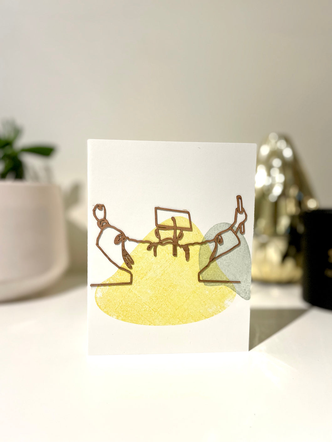 Graduate greeting card with wooden design